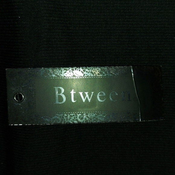 Between blouse - Picture 4 of 4